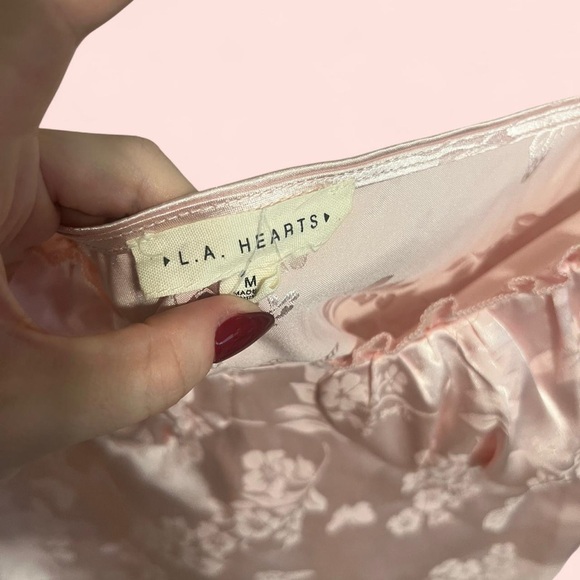 Pink Satin Cropped Blouse - Picture 5 of 7